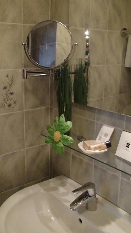 Single Room,112516266:JPEG